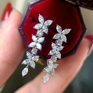 NEW 18k White Gold Diamond Flower Crystal Drop Earrings